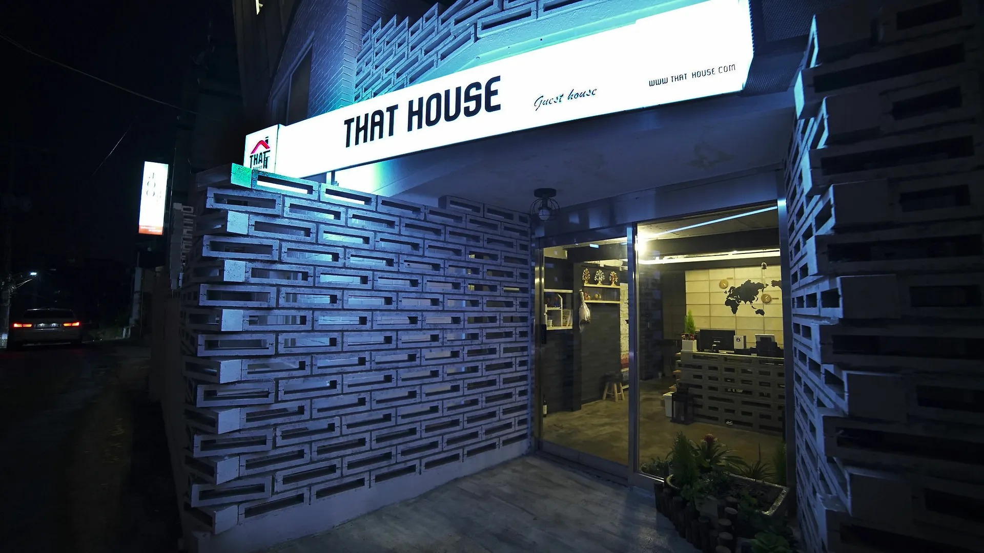 That House Hongdae Hotel Seoul